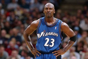 开云官方注册入口今夜全明星赛焦点战，华盛顿奇才调整名单，更衣室稳定，资深球员宣示担当的简单介绍